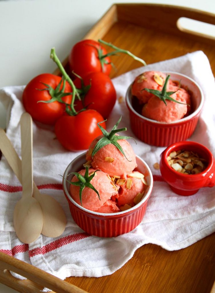 Những cách làm đẹp với cà chua các nàng nên biết