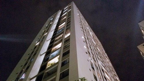 Tòa chung cư xảy ra vụ hỏa hoạn. Ảnh: Zing.vn